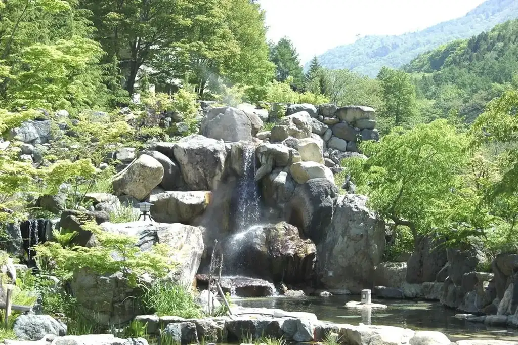 Viajes a Japon Desde México Hotel Suimeikan Karukaya Sansou 03