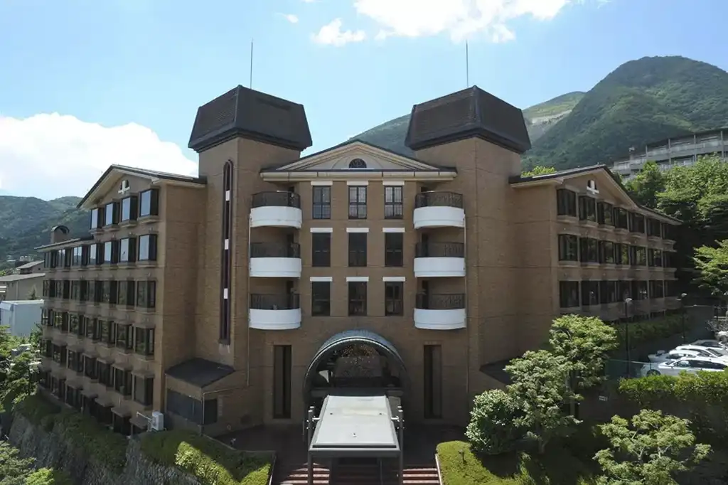 Japon Premium Hotel Resorpia Hakone 01